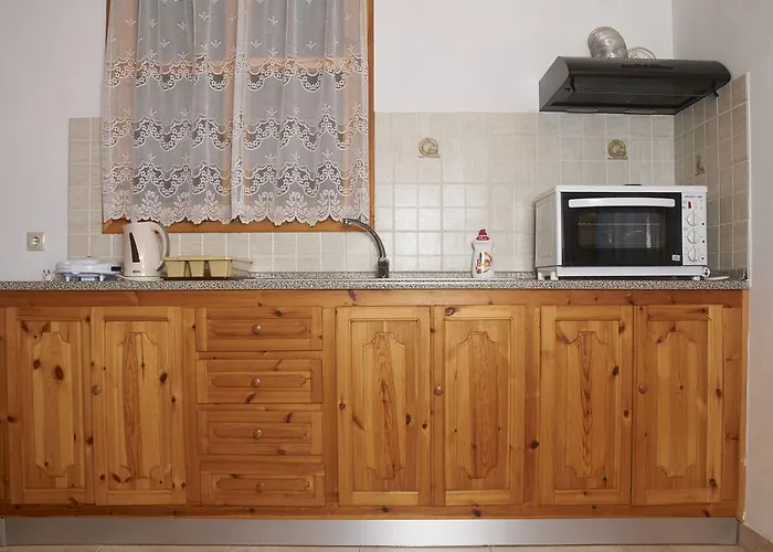 アパート Athina シミ